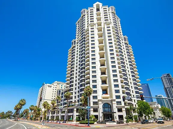 700 W Harbor Dr UNIT 2101, San Diego, CA 92101