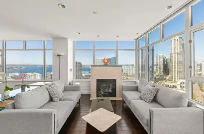 700 W Harbor Dr UNIT 2101, San Diego, CA 92101