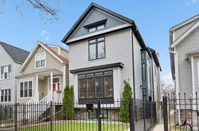 2514 W Moffat St,   Chicago, IL 60647