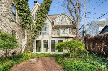 1706 N Fern Ct,   Chicago, IL 60614